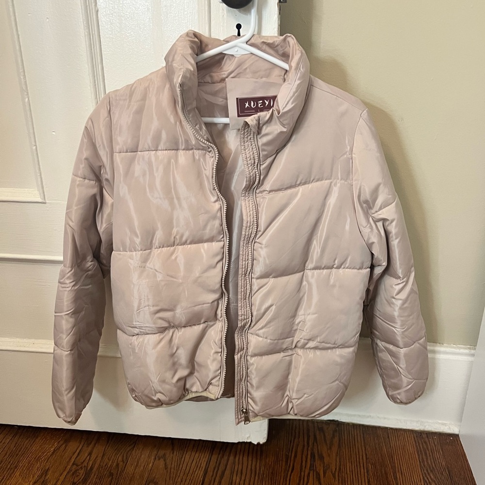 Like new cream puffer - size L